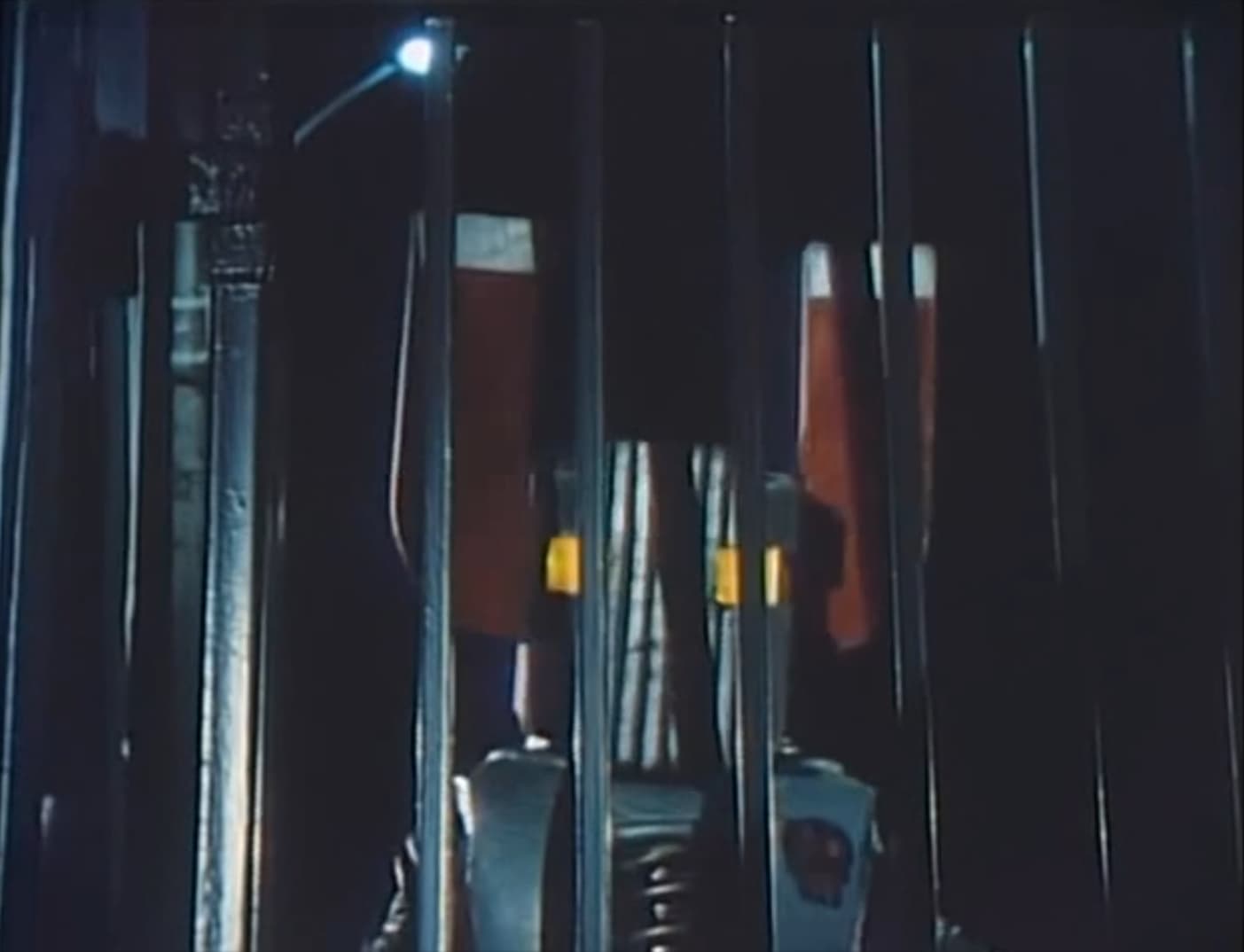 Robot Detective Ep 3 Jirikiman Menacing